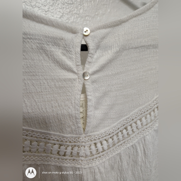 White Women's Sleeveless Top - Picture 5 of 8